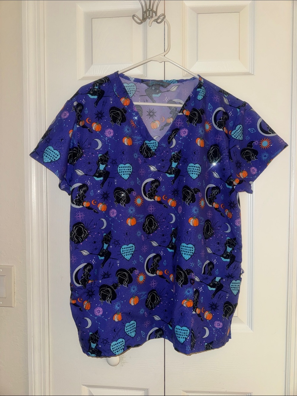 Women's Purple V-Neck Tunic Top with Halloween Cat Print